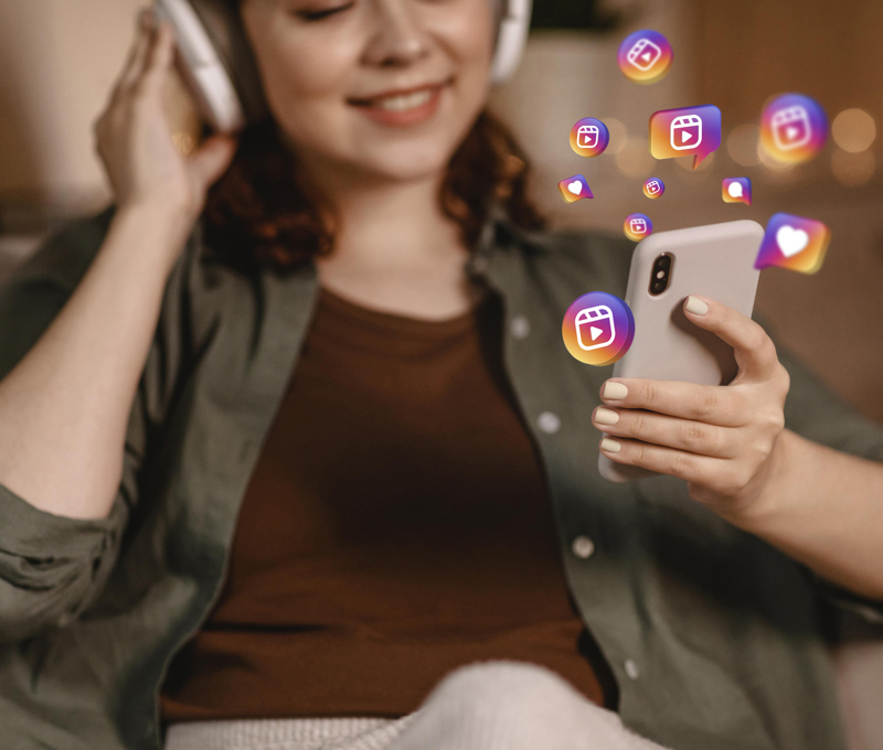 collage-people-using-reels.jpg